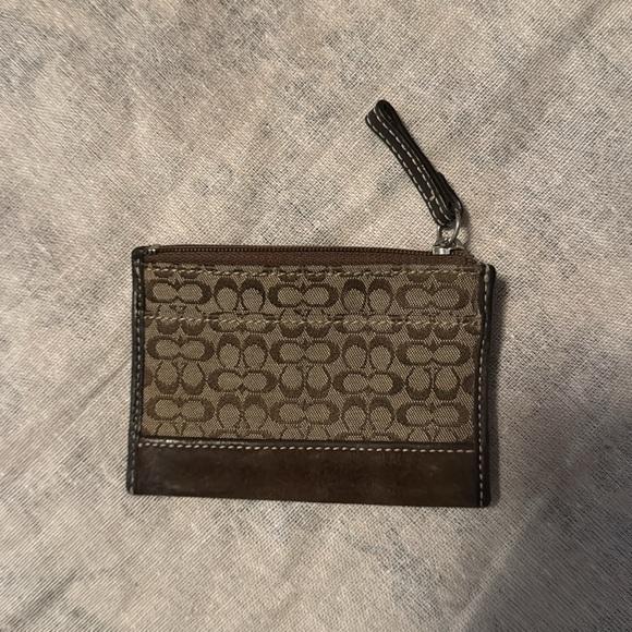 Coach 2 Monogram Shoulder Bag 
Bonus Coach Wallet - Picture 6 of 6